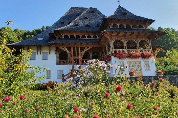 2-Day Small-Group Tour in Transylvania from Bucharest - Maximum 5 Persons