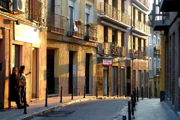 Lavapiés: el barrio más multicultural de Madrid, tour privado a pie