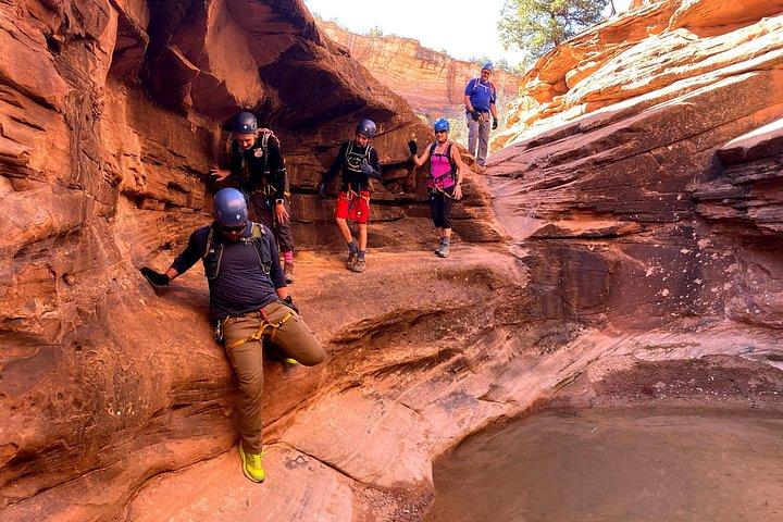 Private 5-7 Hour Canyoneering Day Tour in Moab