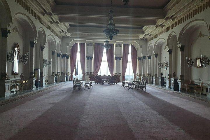 8-stündige private Tour zum Kommunismus von Bukarest