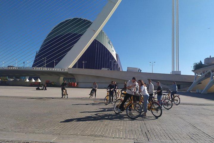 バレンシア市 MO'Bike ツアー