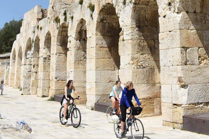 Giro in bicicletta! È un giro attraverso i tesori locali di Atene