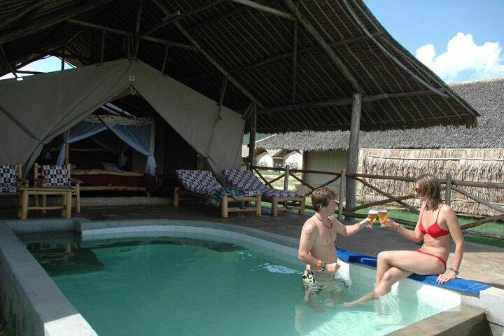 3 dagars Tsavo East Safari från Diani Mombasa - (MIN 2 PERSONER)