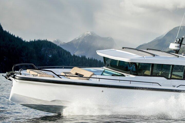 38' Private Luxury Sunset Charter w. Musique et boissons, jusqu'à 13 ppl