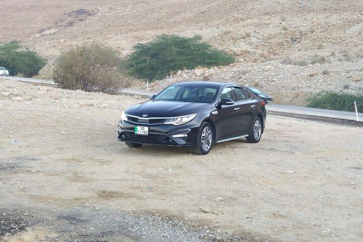Traslado privado desde/hacia el aeropuerto de Amman y la ciudad de Petra