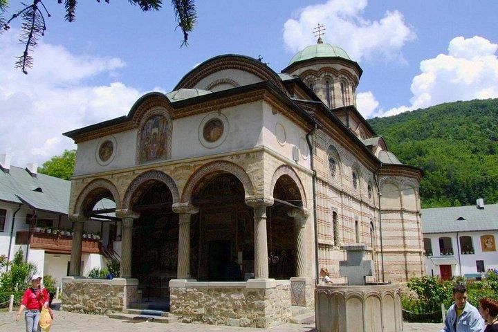 8 Days Private Romania Tour from Bucharest