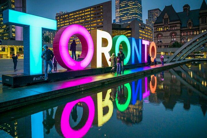 Tour privado de medio día por Toronto con recogida