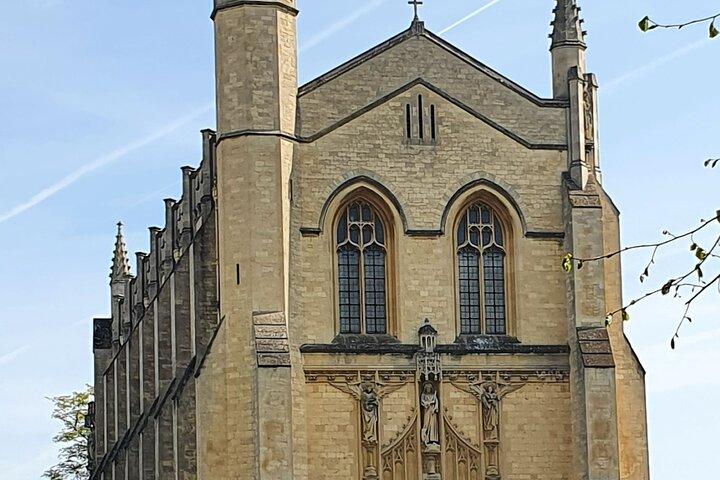 Opdag Cheltenham: A Self-Guided Audio Tour