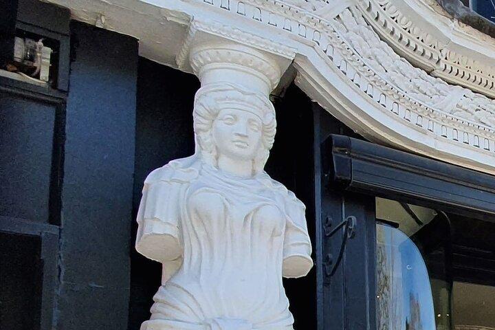 Opdag Cheltenham: A Self-Guided Audio Tour