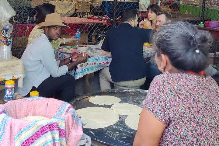オアハカの美食ツアーと市場訪問