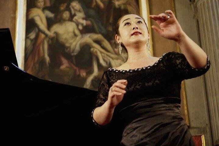 Pizzadiner en Italiaans opera Arias-concert in Florence