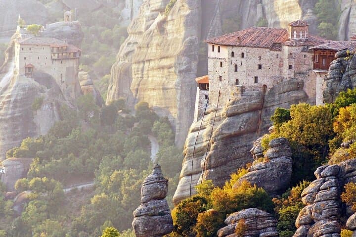 Meteora and Thermopylae Private Tour from Athens