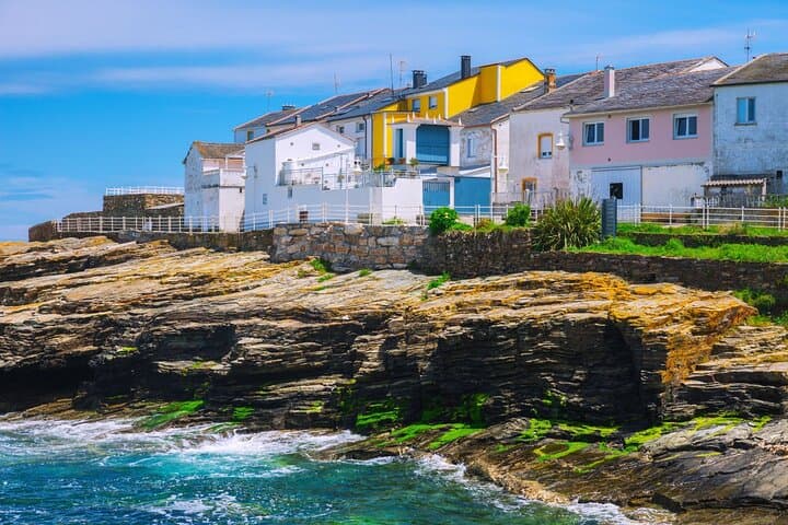 From Santiago: Tour to cathedrals Beach, Lugo and Asturias