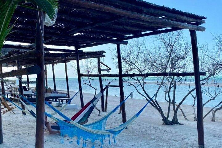 ¡Isla Mágica Holbox! Experiencia desde Cancún y Playa del Carmen