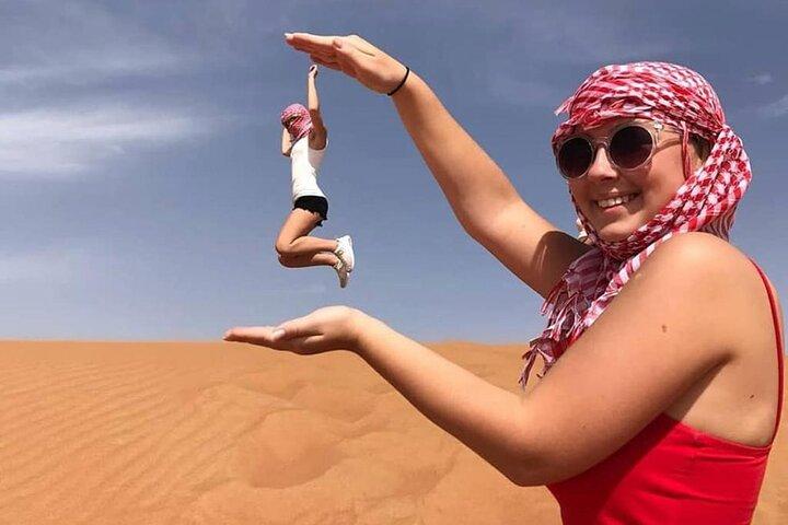 Private Morning Dessert Safari Tour met Sand Boarding en Dune Bashing