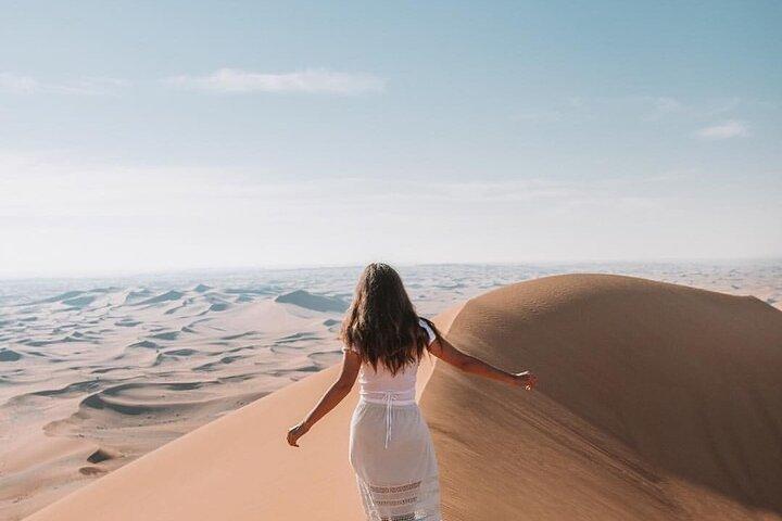 Private Morning Dessert Safari Tour met Sand Boarding en Dune Bashing
