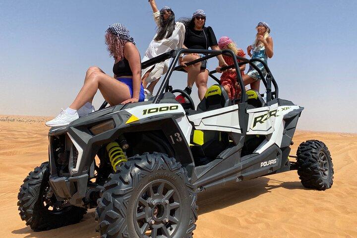 Avond woestijnsafari met Dune Buggy Ride & BBQ diner – gedeelde auto