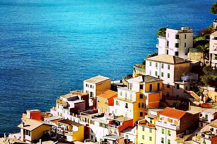 Cinque Terre e Pisa Limousine service da Firenze 12 ore