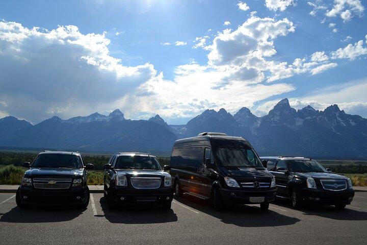 Transferts privés en SUV depuis / vers l'aéroport de Jackson Hole JAC