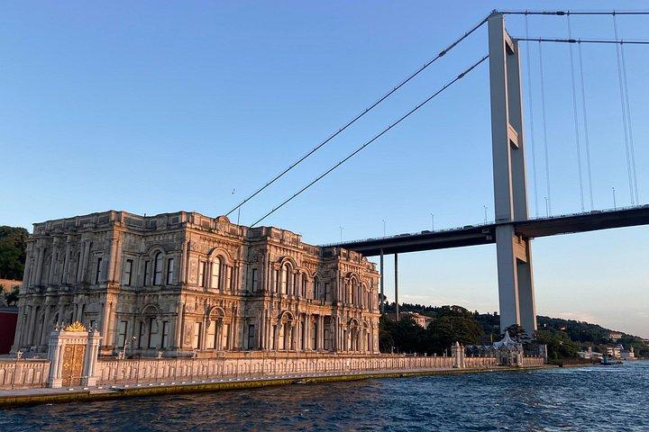 Istanbul Imperial & Bosphorus Tour - Incl. Lunch