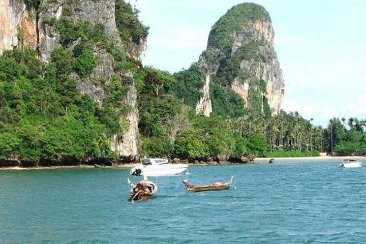 KRABI: unisciti al tour Hong Islands Snorkeling in barca a lunga percorrenza con pranzo