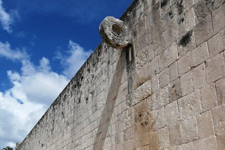 Chichen Itza & Valladolid & 2 Cenotes ab Cancun & Riviera Maya