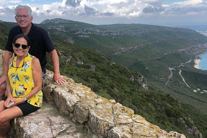 Arrábida, Setúbal, Sesimbra, Azeitão, wine tasting private guide
