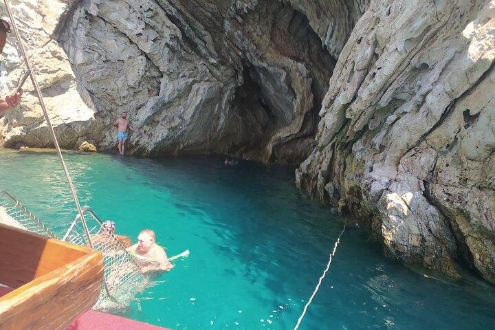 Excursion privée d'une journée en bateau à Marmaris et Icmeler avec déjeuner
