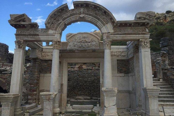 LESS WALKING - SKIP THE LINES Private Customizable Ephesus Tour