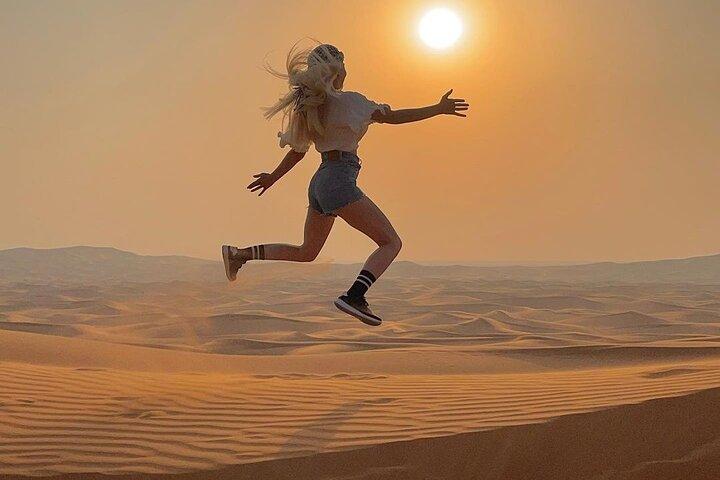 Red Sand Dune Bashing , BBQ Dinner Buffet & Live Shows