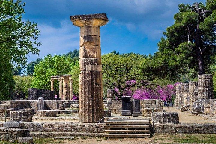 アテネからオリンピック発祥の地＆中世の修道院へ