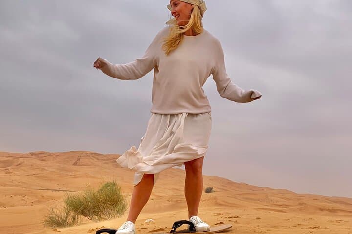 Dubai desert safari with 4x4 Dune Bashing,Camel Ride sand board