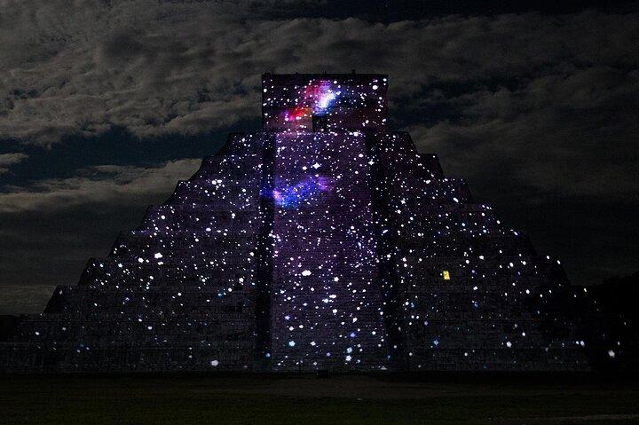 星空の下で楽しむチチェン・イッツァ洞窟探検と料理体験