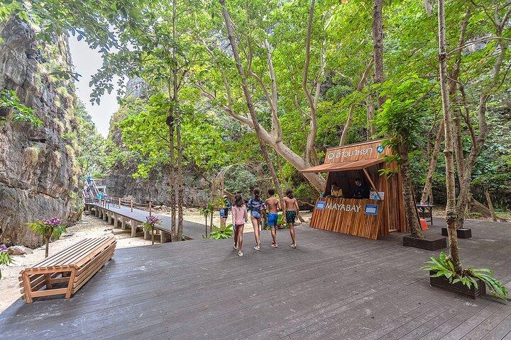カオラックからの竹とピピ島、マヤとピレ湾の日帰りツアー