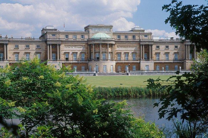 Visita con entrada al Palacio de Buckingham y al cambio de guardia