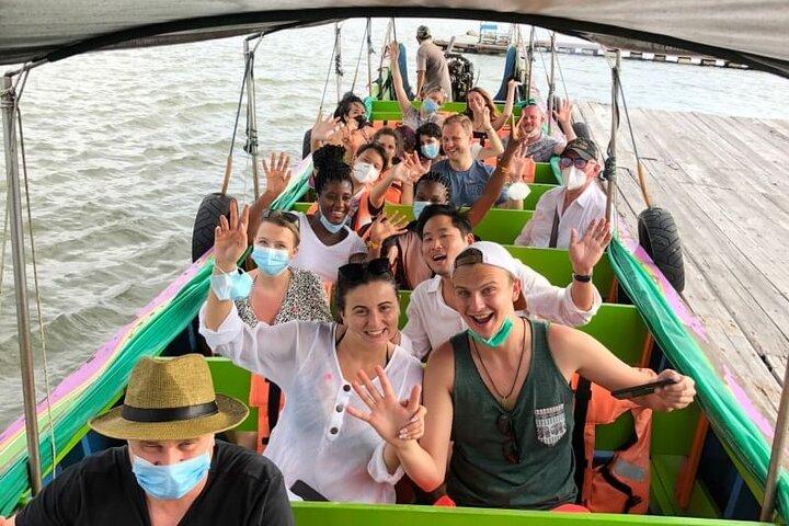 James Bond Canoeing Tour avec Monkey Temple Tour
