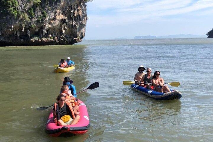 James Bond Canoeing Tour avec Monkey Temple Tour