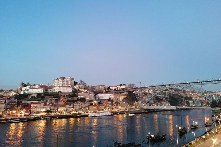 Tour privato flessibile di Porto da Lisbona con Guida turistica locale