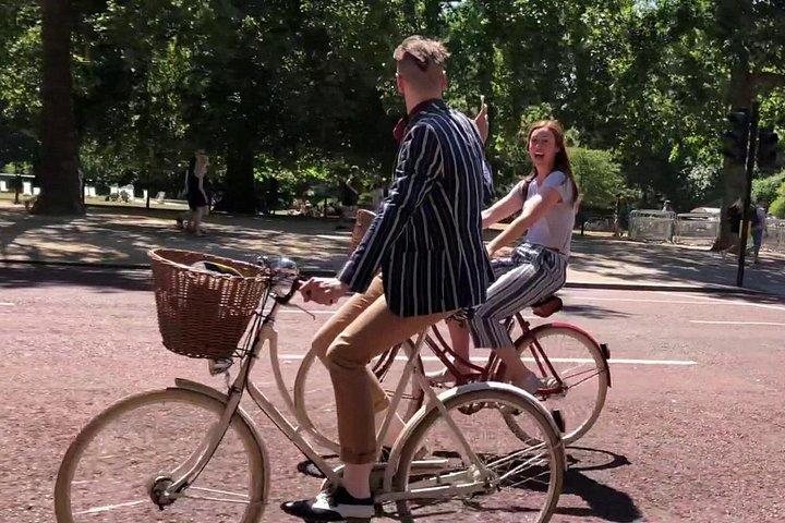 ロンドン・バイク・ツアー： ランドマーク、シークレットジェム、パブストップ＆ストリートアート