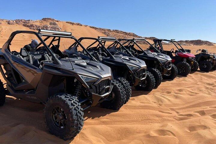 デューン バギー サファリ / ポラリス 1000cc / 4 人乗り / 所要時間 1 時間