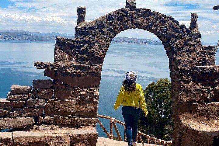 Isole di Uros e Taquile su nuovo e confortevole motoscafo.