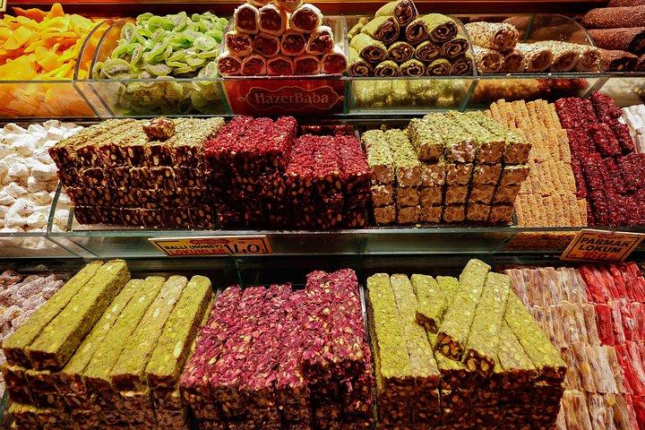 Private Full-Day Strolling through the Old Markets of Istanbul