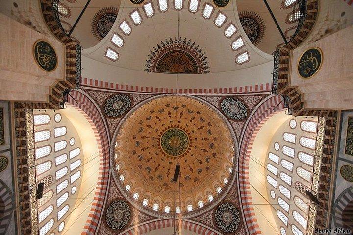 Private Full-Day Strolling through the Old Markets of Istanbul