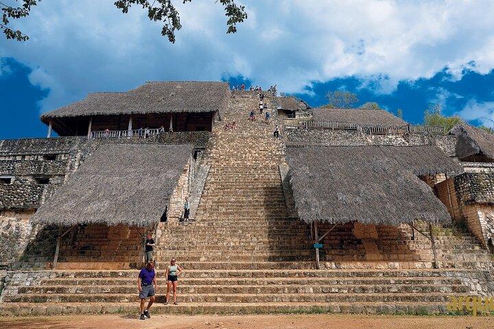 ¡Tour Cultural! Ek Balam, Hubiku Swim y Valladolid desde Cancún