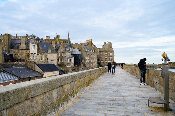 2 dagars resa till Mont-Saint-Michel & Saint-Malo Hotel Plocka upp
