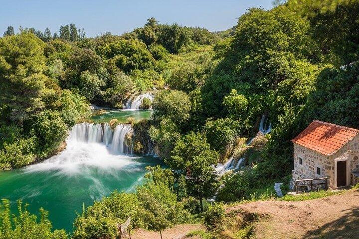 Krka National Park - Privat utflykt från Dubrovnik med Mercedes Vehicle