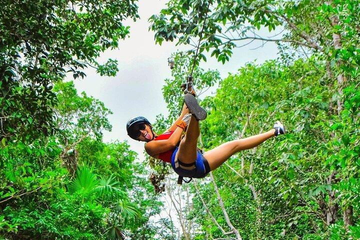 ATV & Zipline Adventure med Cenote Swim fra Cancun