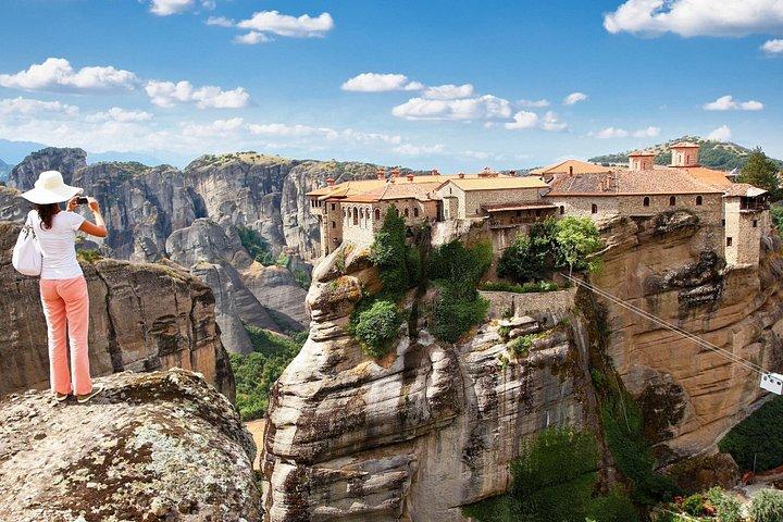 Meteora Monasteries : Day Trip from Thessaloniki with Local Guide