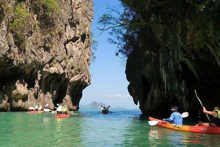 クラビ：昼食付きロングテールボートによる日帰り旅行ホン島