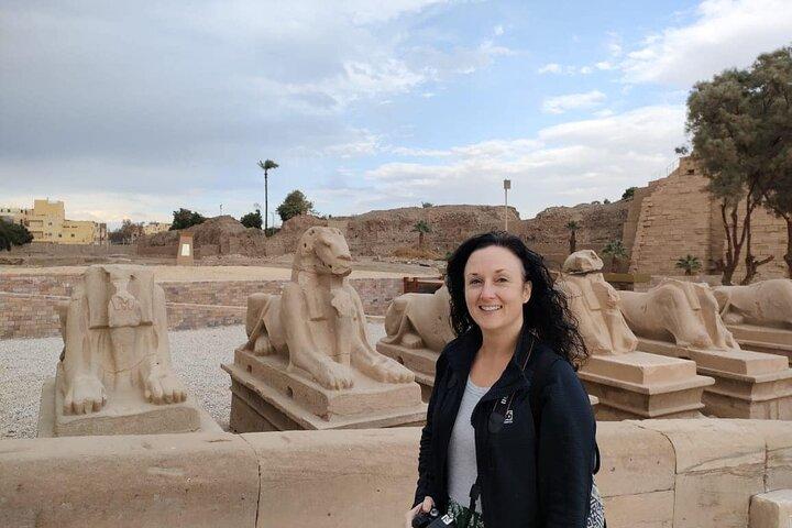 Full Day Tour :East and West Banks of Luxor (karnak,luxor,Hatsheput,king valley)